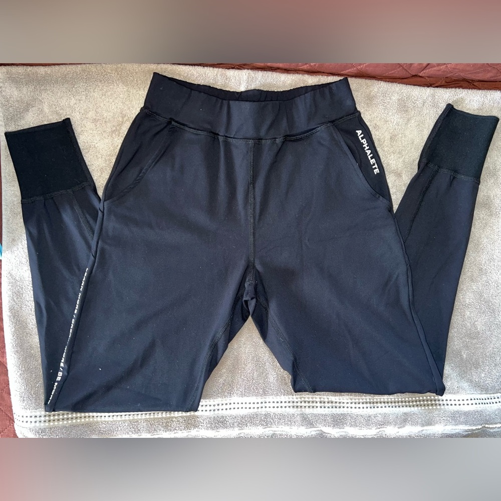 Alphalete joggers